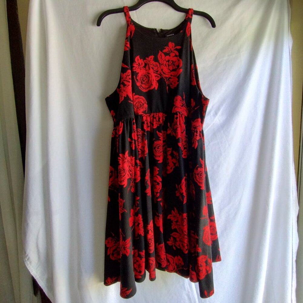 TORRID Black & Red ROSE Print Spaghetti Strap FIT & FLARE Dress Sz 24